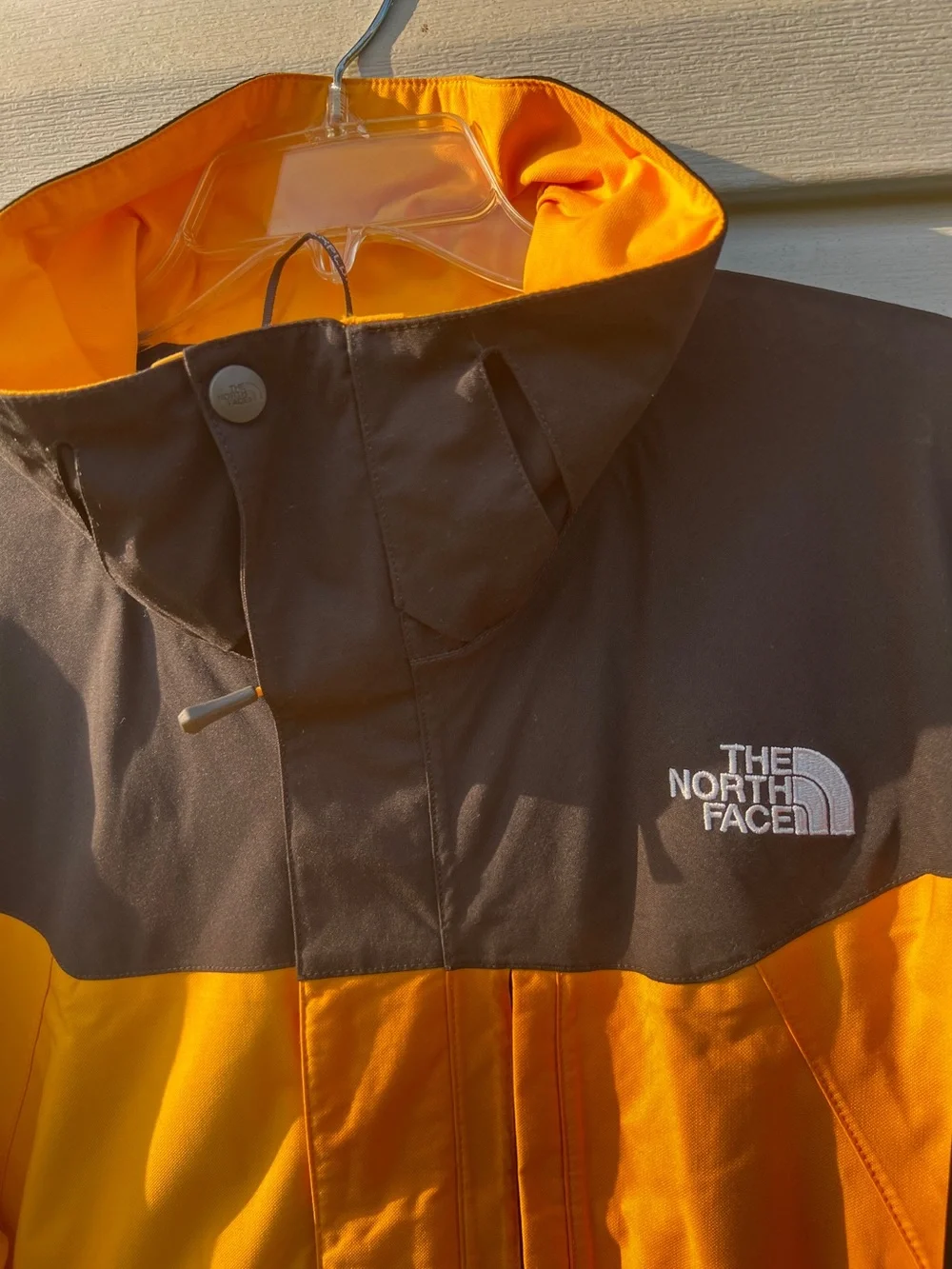 CLEAN The North Face size XL Mens Varius 2010 Yellow Jacket